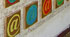Iconostase revisite (Installation 180x200cm, 42 icnes, panneau de plexiglass)